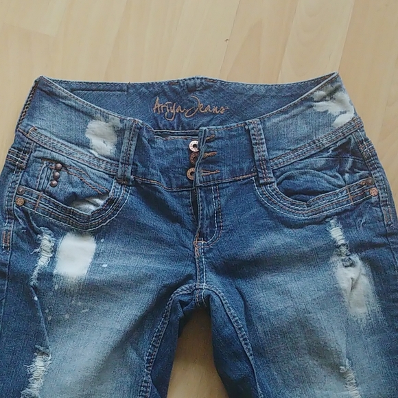 Low-rise flare wash jeans - Picture 4 of 4